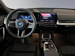 BMW X1 30e xDrive paddles