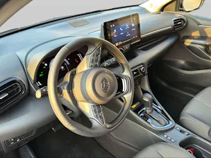 Toyota Yaris 1.5 VVT-i HSD Trend