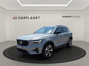 Volvo XC40 2.0 B3 MH Plus Dark