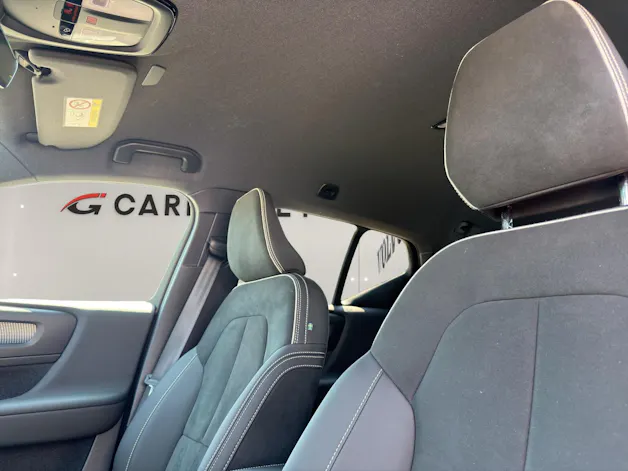 Volvo XC40 2.0 B3 MH Plus Dark