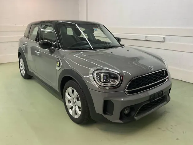 Mini Countryman F60 1.5i Cooper S E ALL4 **10 Jahre gratis Service**