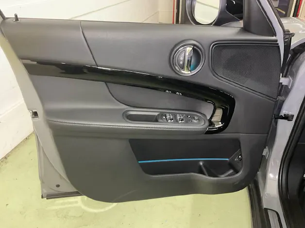 Mini Countryman F60 1.5i Cooper S E ALL4 **10 Jahre gratis Service**