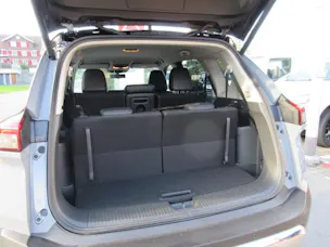 Nissan X-Trail 1.5 VC-T Tekna e-4orce 7P
