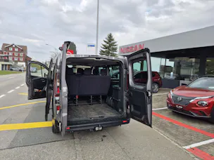 Nissan NV300 Kombi 2.9 t L2 H1 2.0 dCi 170 TwinTurbo Premium 9P
