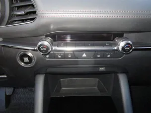Mazda 3 Hatchback 2.0 186 Revolution