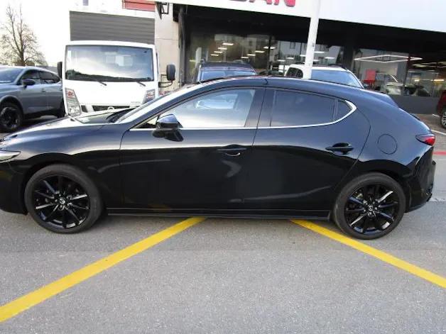 Mazda 3 Hatchback 2.0 186 Revolution