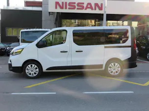 Nissan Primastar Kombi 2.8 t L1 H1 2.0 dCi 170 Tekna 9P