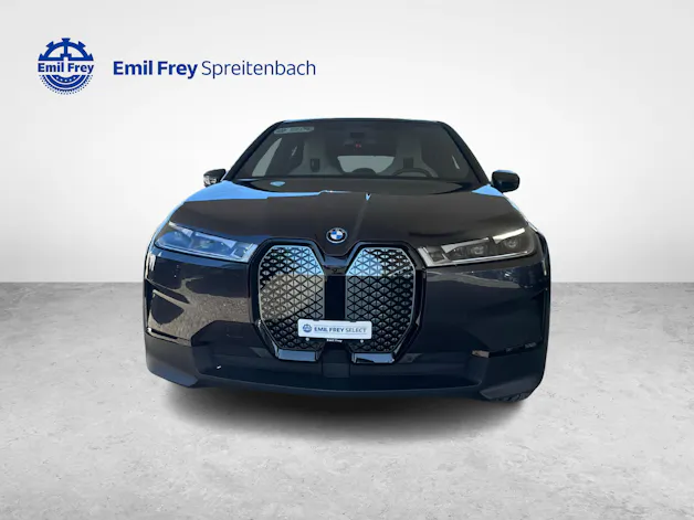 BMW iX xDrive50 / ab 3,99% Leasing bei Abschluss einer Protect Autoversicherung