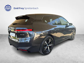 https://vehicle.imgix.net/4375616/bdd38d6d-5b2d-48c7-b144-eb8da20e8d0d.jpg