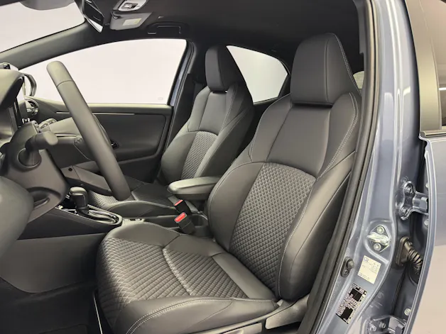 Toyota Yaris 1.5 VVT-i HSD Premium