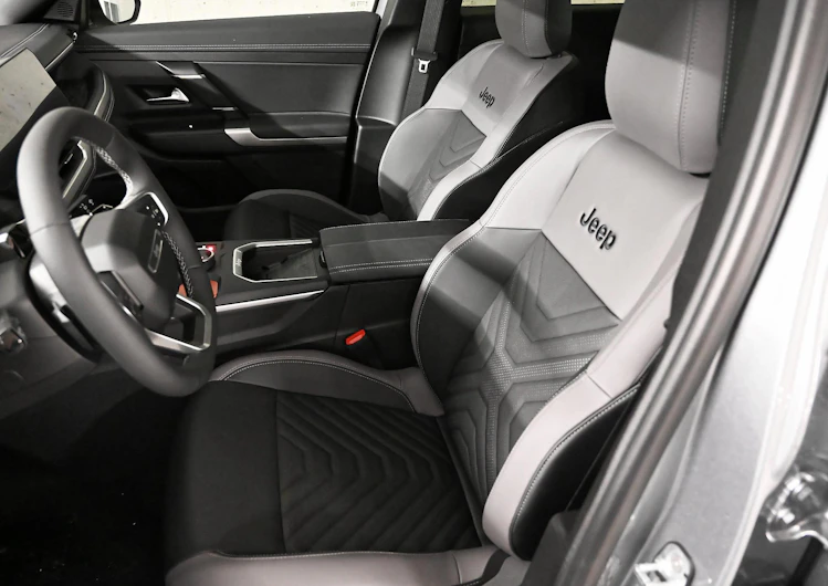 image du véhicule JEEP COMPASS