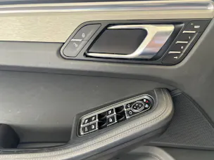 Porsche Macan 3.6 V6 Turbo