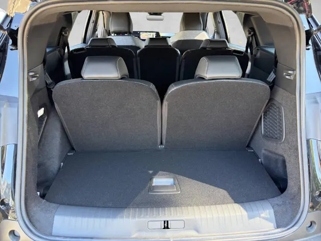 PEUGEOT 5008 1.2 Hybrid Allure Premium