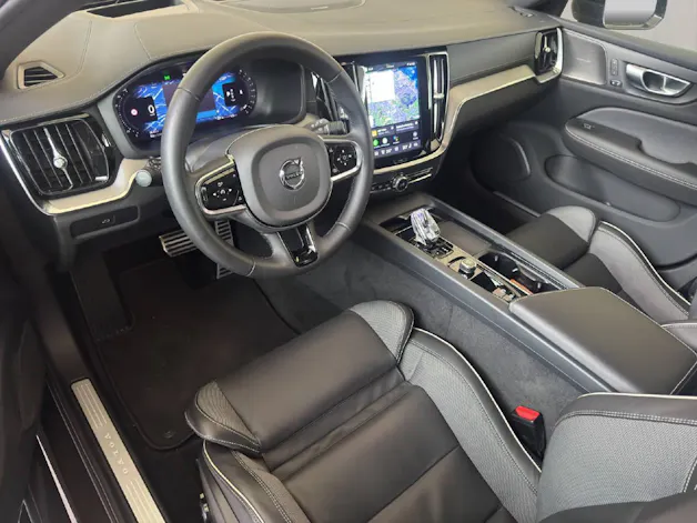 Volvo V60 2.0 B5 Ultimate Dark AWD