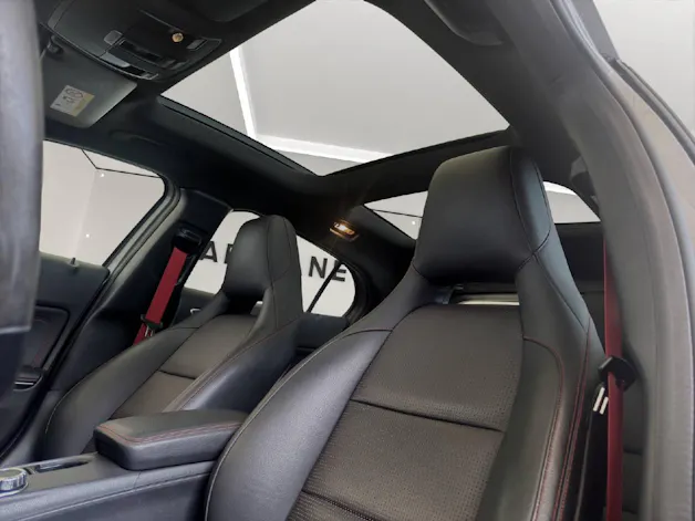Mercedes-Benz GLA 45 AMG 4x4 360PS