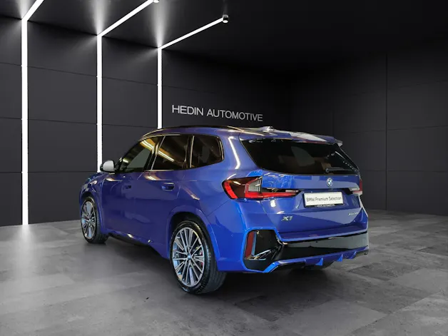 BMW X1 30e xDrive paddles