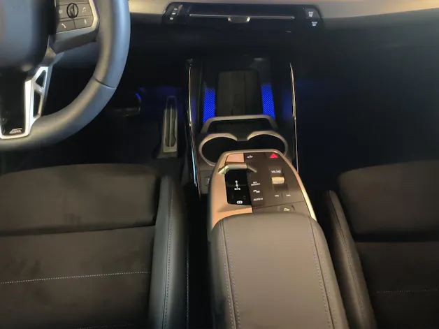 BMW X1 30e xDrive paddles