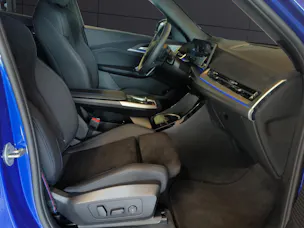 BMW X1 30e xDrive paddles