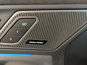 BMW X1 30e xDrive paddles
