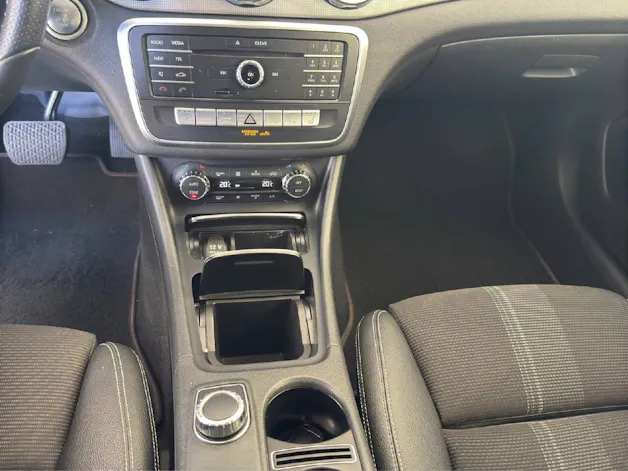 Mercedes-Benz GLA 200 d Urban 136PS Automat