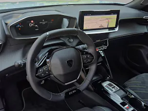 Peugeot 2008 1.2 Hybrid 145 GT
