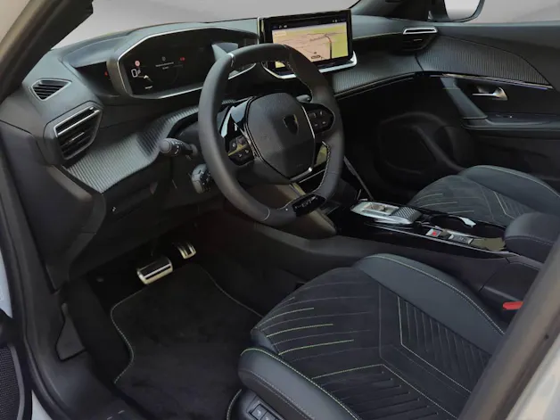 PEUGEOT 2008 1.2 Hybrid 145 GT