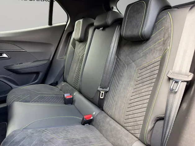 Peugeot 2008 1.2 Hybrid 145 GT