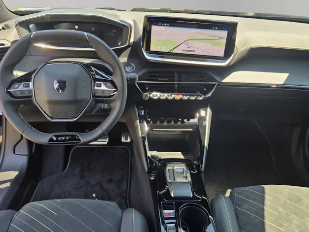Peugeot 2008 1.2 Hybrid 145 GT