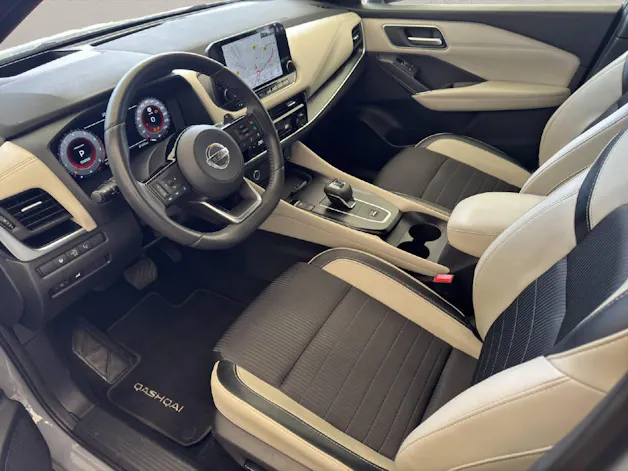 Nissan Qashqai 1.3 DIG-T 158PS Tekna