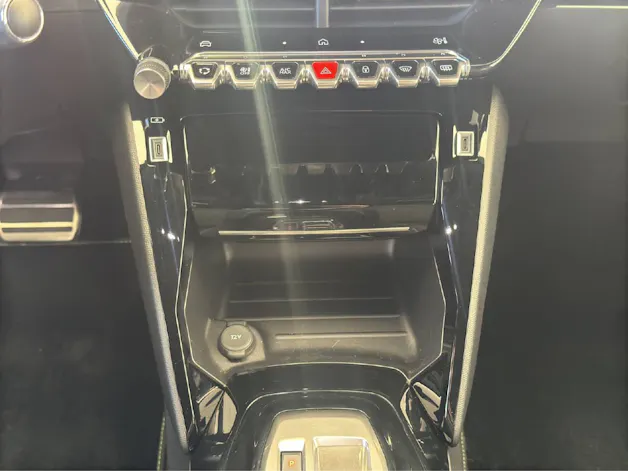 Peugeot 2008 1.2 Hybrid GT 145PS