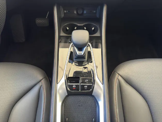MG HS 1.5 PHEV **Luxury** 272PS