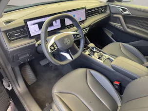 MG HS 1.5 PHEV **Luxury** 272PS