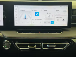 MG HS 1.5 PHEV **Luxury** 272PS