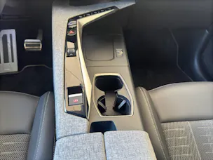 Peugeot 5008 1.2 Hybrid GT 145PS 7-Plätzer