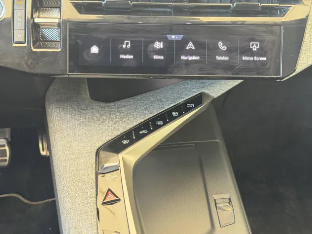 Peugeot 5008 1.2 Hybrid GT 145PS 7-Plätzer