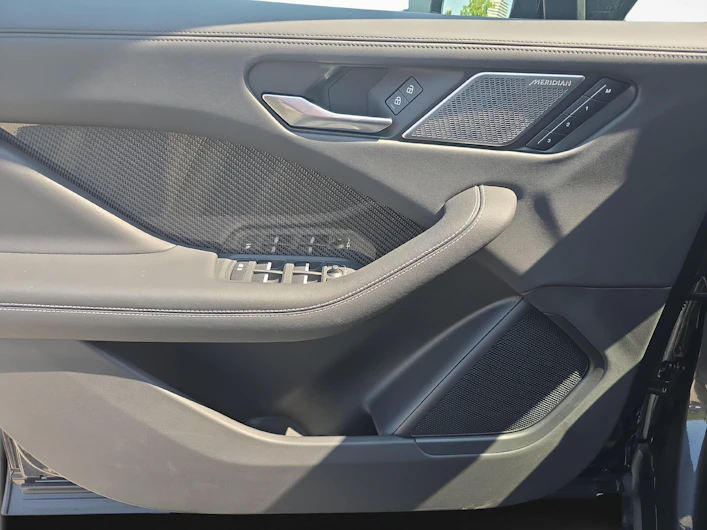 immagine del veicolo JAGUAR I-PACE
