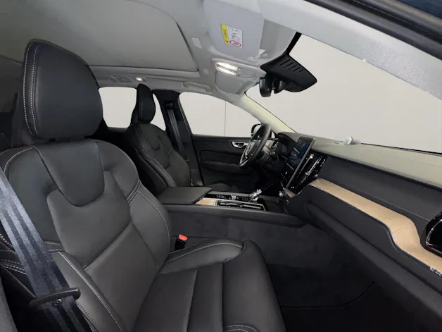 VOLVO XC60 2.0 T8 TE Ultra Dark eAWD