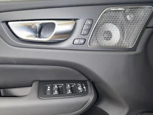 Volvo XC60 2.0 T8 TE Ultra Dark eAWD