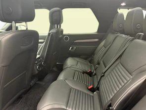 immagine del veicolo LAND ROVER Discovery 3.0 D I6 250 Dynamic SE