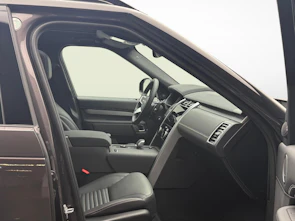 immagine del veicolo LAND ROVER Discovery 3.0 D I6 250 Dynamic SE