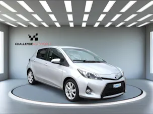 Toyota Yaris 1.5 VVT-i HSD Sol