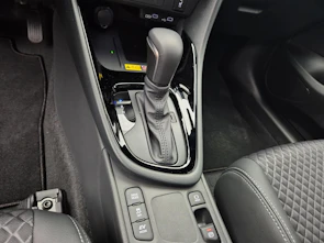 Fahrzeugbild TOYOTA Yaris 1.5 VVT-i HSD Premium - ab 2.99% Leasing