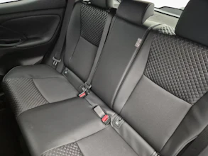 https://vehicle.imgix.net/4375843/a91f9082-fb0f-450c-87aa-de04059797e3.jpg