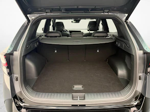 https://vehicle.imgix.net/4375857/79cc899b-5cd7-4ddf-999d-51905dc00226.jpg