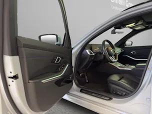 BMW 320d xDrive  Touring M-SportPaket
