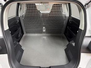 https://vehicle.imgix.net/4375932/c9a446cc-fe36-495d-852a-90837ed2ce99.jpg