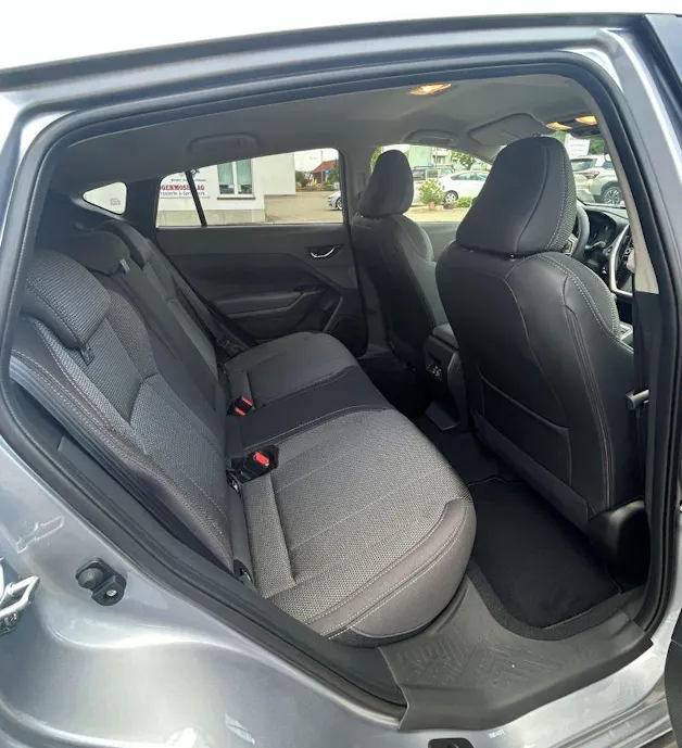 Subaru Crosstrek 2.0i e-Boxer Swiss Plus
