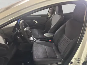 Toyota Yaris 1.5 VVT-i HSD Comfort