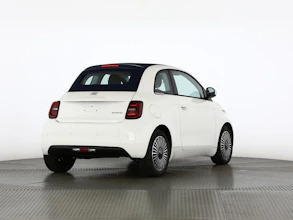 https://vehicle.imgix.net/4375990/a01cb308-976f-453a-840b-77d3f3ac29db.jpg