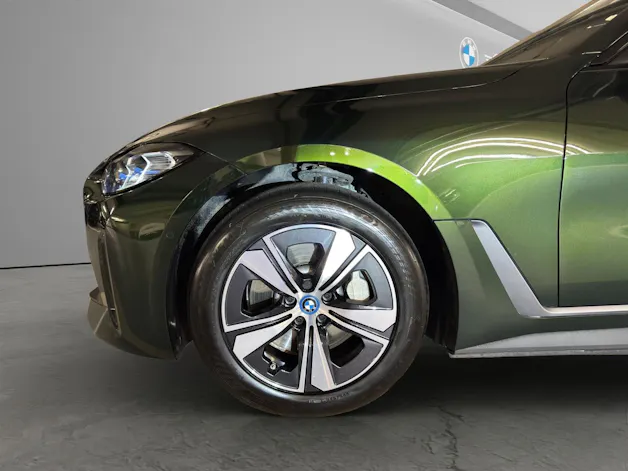 BMW i4 eDrive40